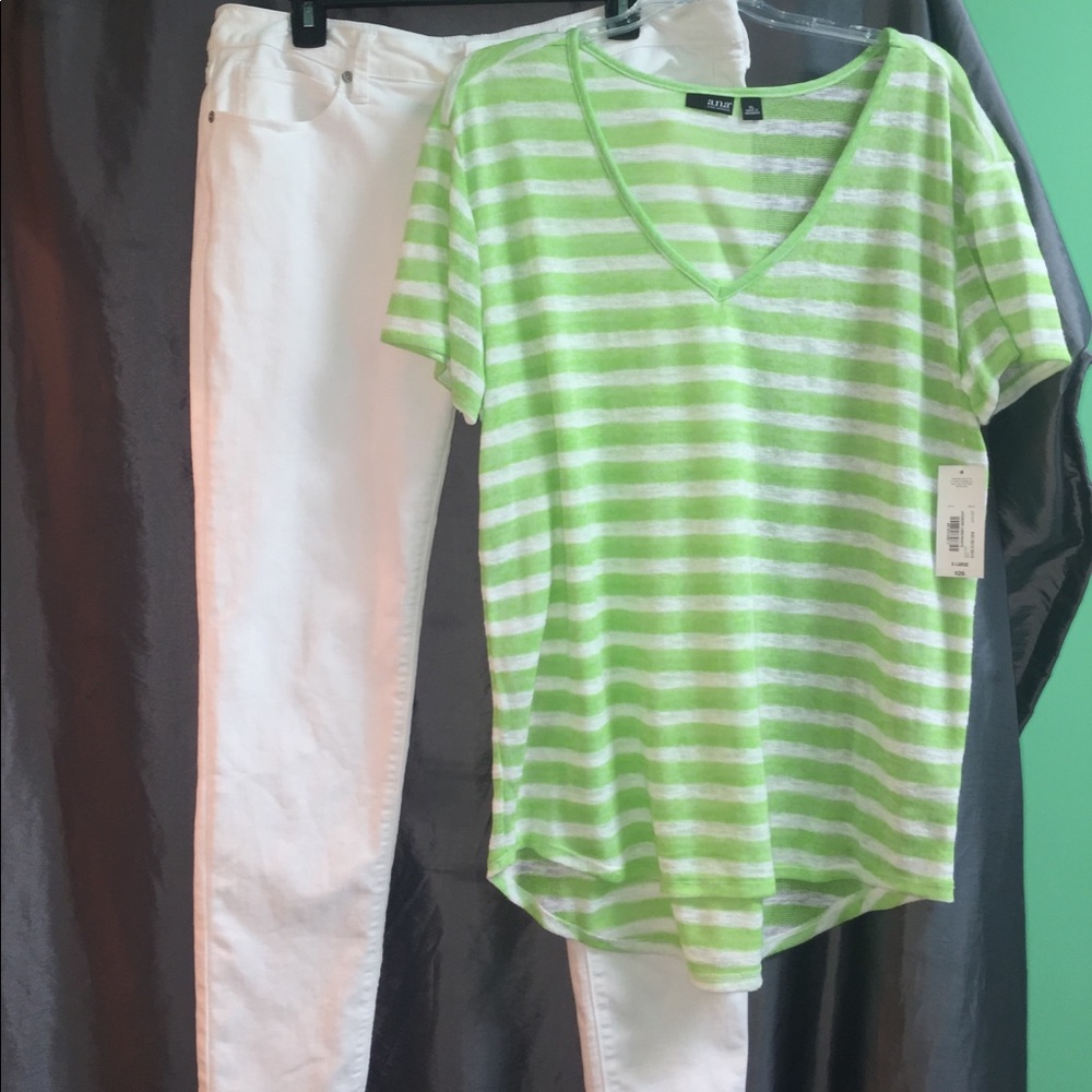 2 Matching Pieces at Combo Discount.